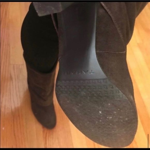 TAHARI HARPER BROWN SUEDE MID-CALF FOLD-OVER BOOTS - Picture 3 of 4